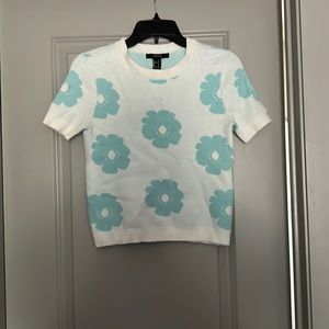 Floral print cropped sweater